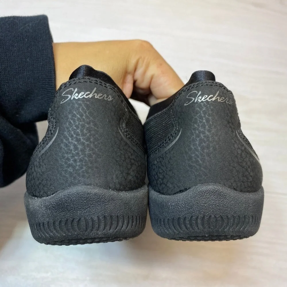Skechers Womens 7 Slip On Flats Microburst 2.0 Black Textile Memory Foam Comfort